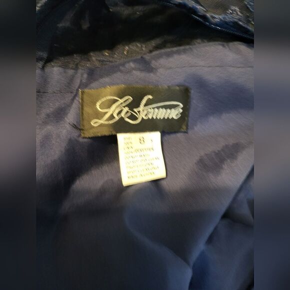 LA FEMME Embellished EVENING Dress 27951 NWOT size 8 Navy Blue - Picture 6 of 6